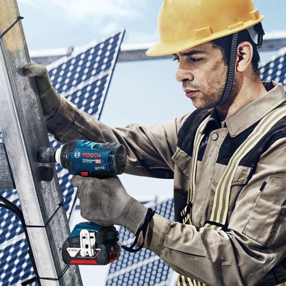 Bosch GDS 18V-400 Cordless Lmp - đánh giá và giá Power Tools Professional